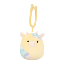 Squishmallows sleutelhanger Rina de koe met tie-dye vlekken, 9 cm