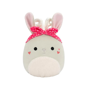 Squishmallows Coralie de crèmekleurige jakhals met pluizig buikje, 20 cm