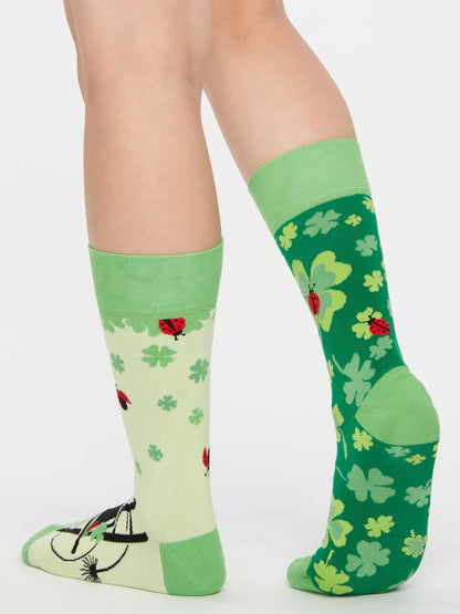 regular-socks-four-leaf-clover-for-luck-5d/5dd1e88bf0c9edf8620c9f19dbea25abc095bbef