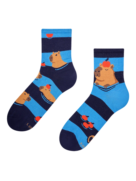 crew-socks-swimming-capybara-67/67496d7c8fa089ee4e88487b6e30d88cf10317fb