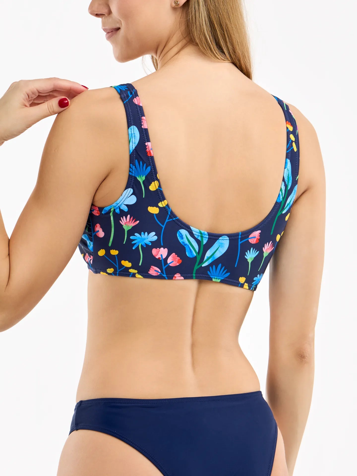 sporty-bikini-top-aquarelle-flowers-6d/6d0383226e016c9a876948b67a84e89d2fd70984
