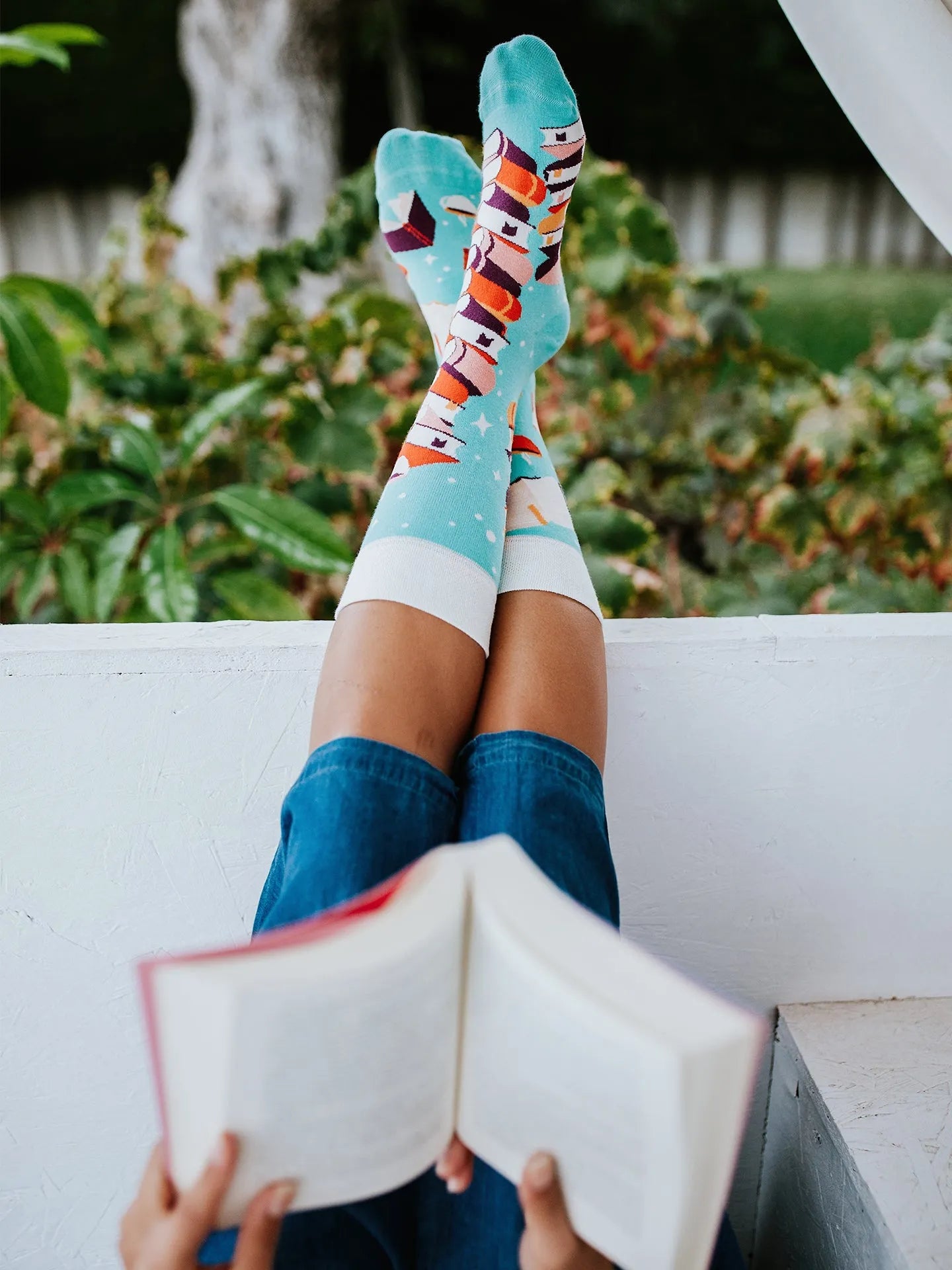 regular-socks-magic-books-02-74/744f4bfa1408456874327810e247ec795abd46ce