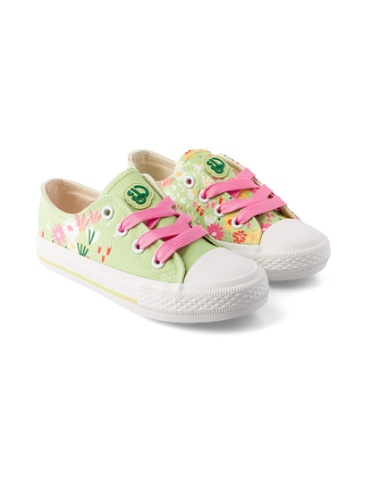 kids-canvas-shoes-flower-garden-76/7685f4a1f4d6452b7a26d86a6c8b2a4287162ce1