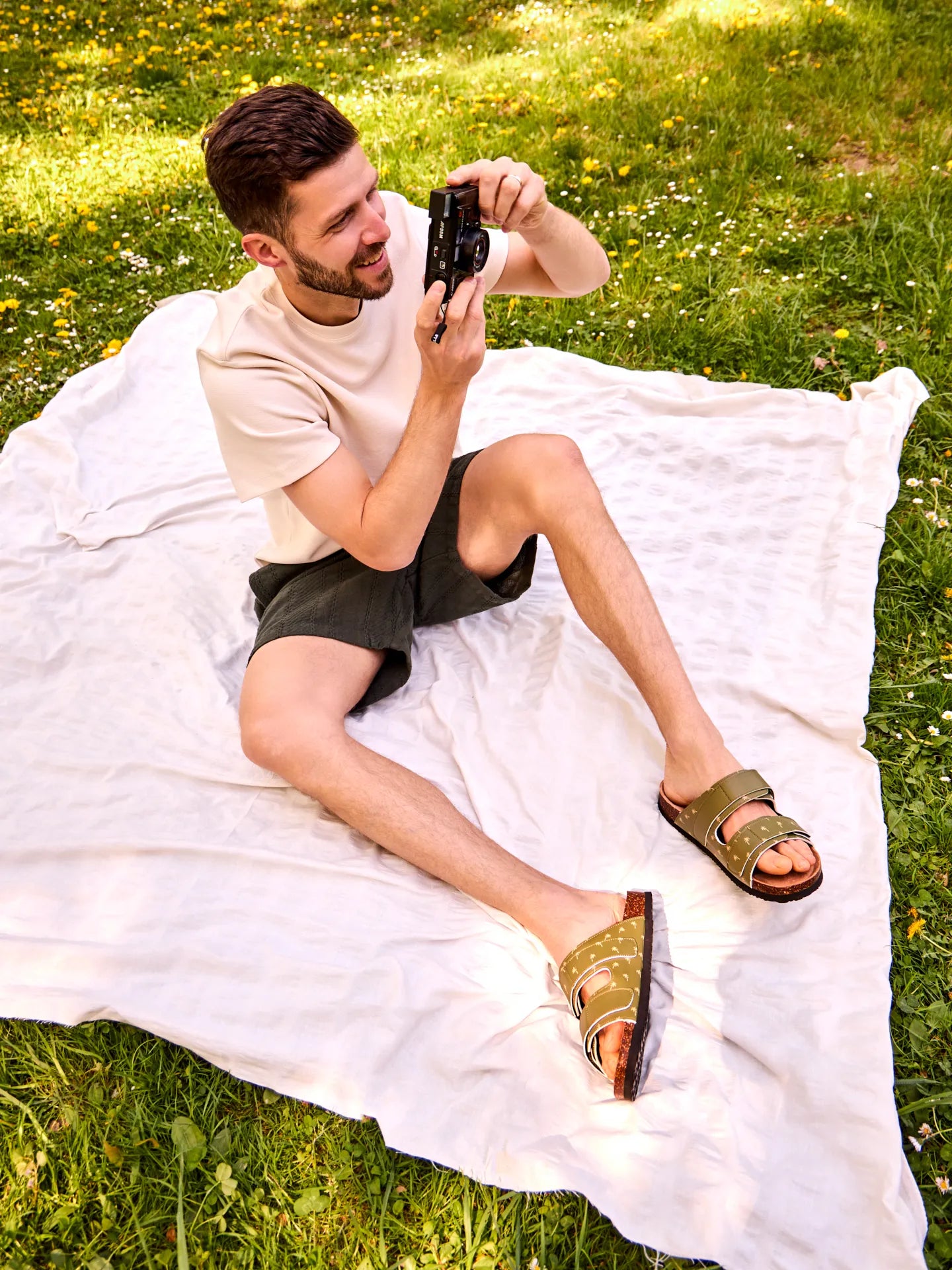 mens-urban-slides-palm-trees-82/828f24d0967bc73dee610c238feca73911f21abe