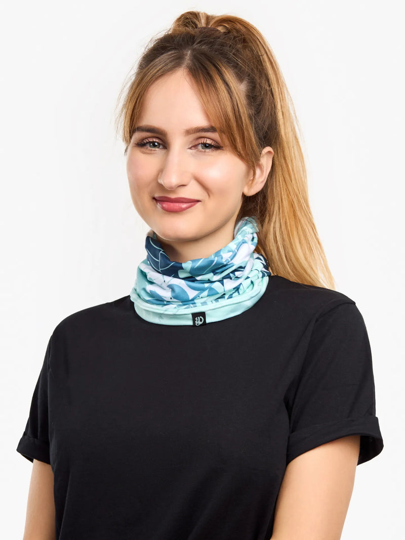 neck-warmer-blue-leaves-84/84bed6d2168a07fa8c39043884837baa7b7edc31