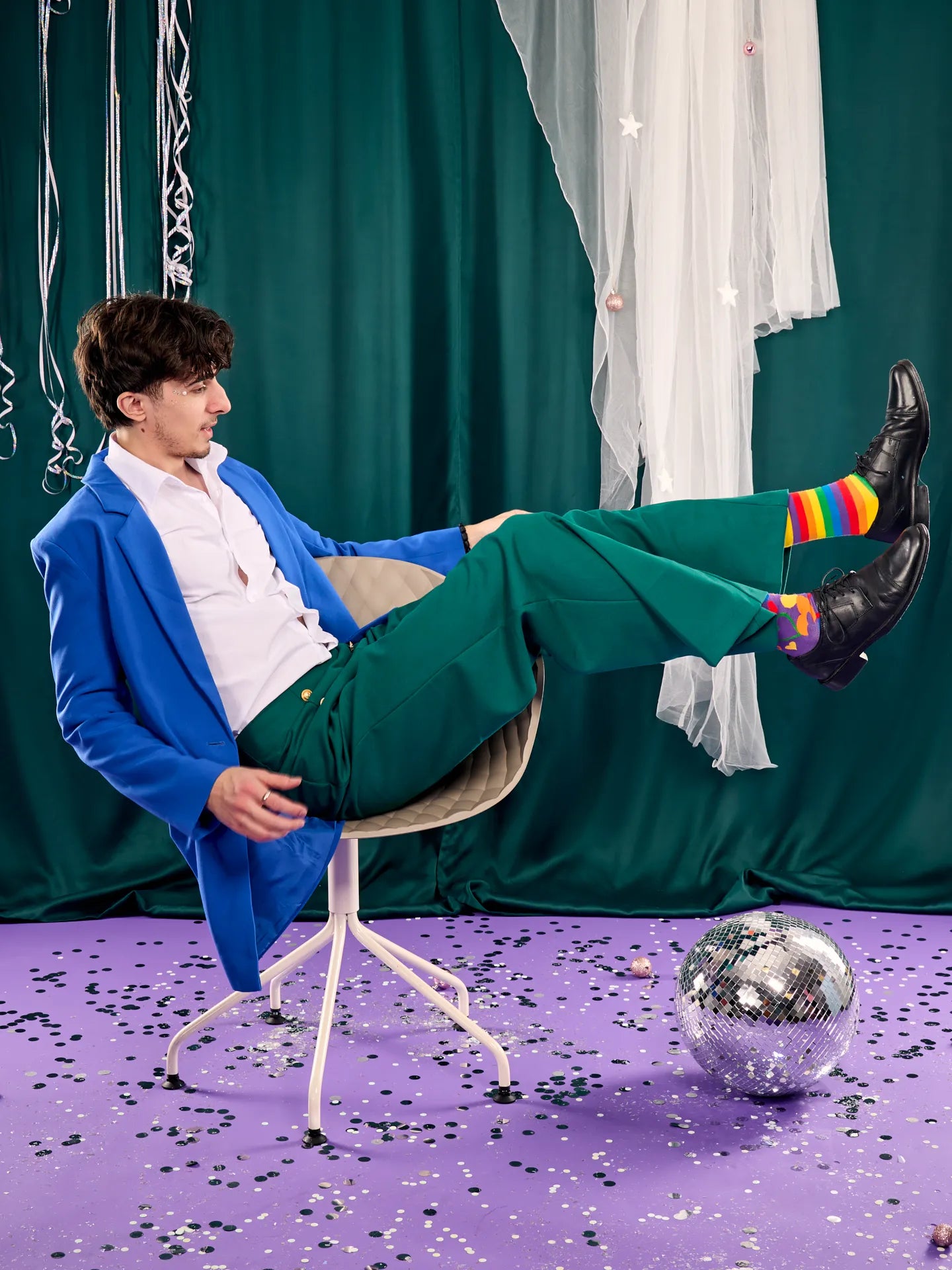 regular-socks-multicolour-love-84/84de65a39afb89079c9ccf0a8c6a49eed100fda6