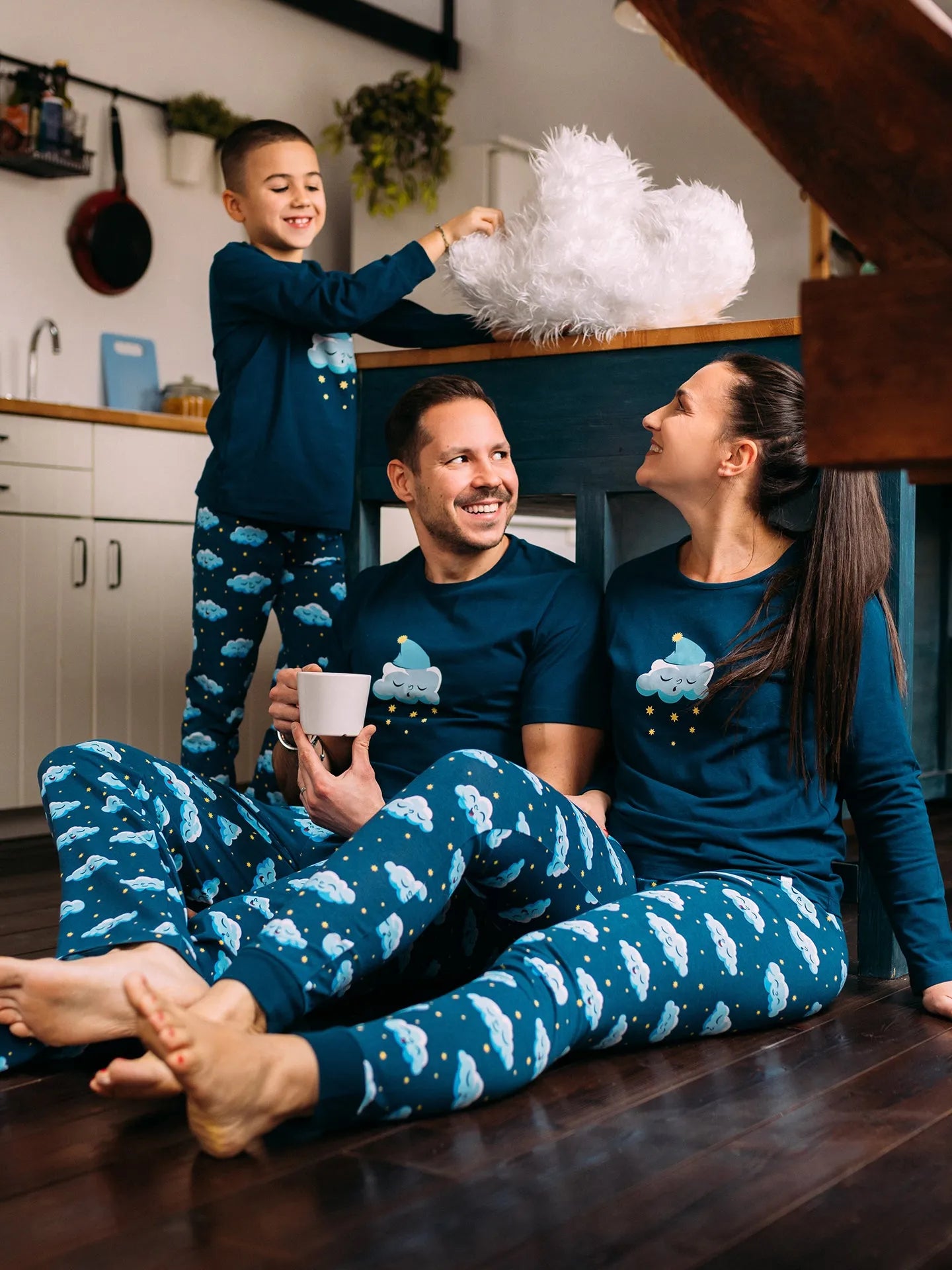 kids-pyjamas-sleepy-clouds-b0/b0e7cfd95ab1284961d65ed49d67b0281e455cb3