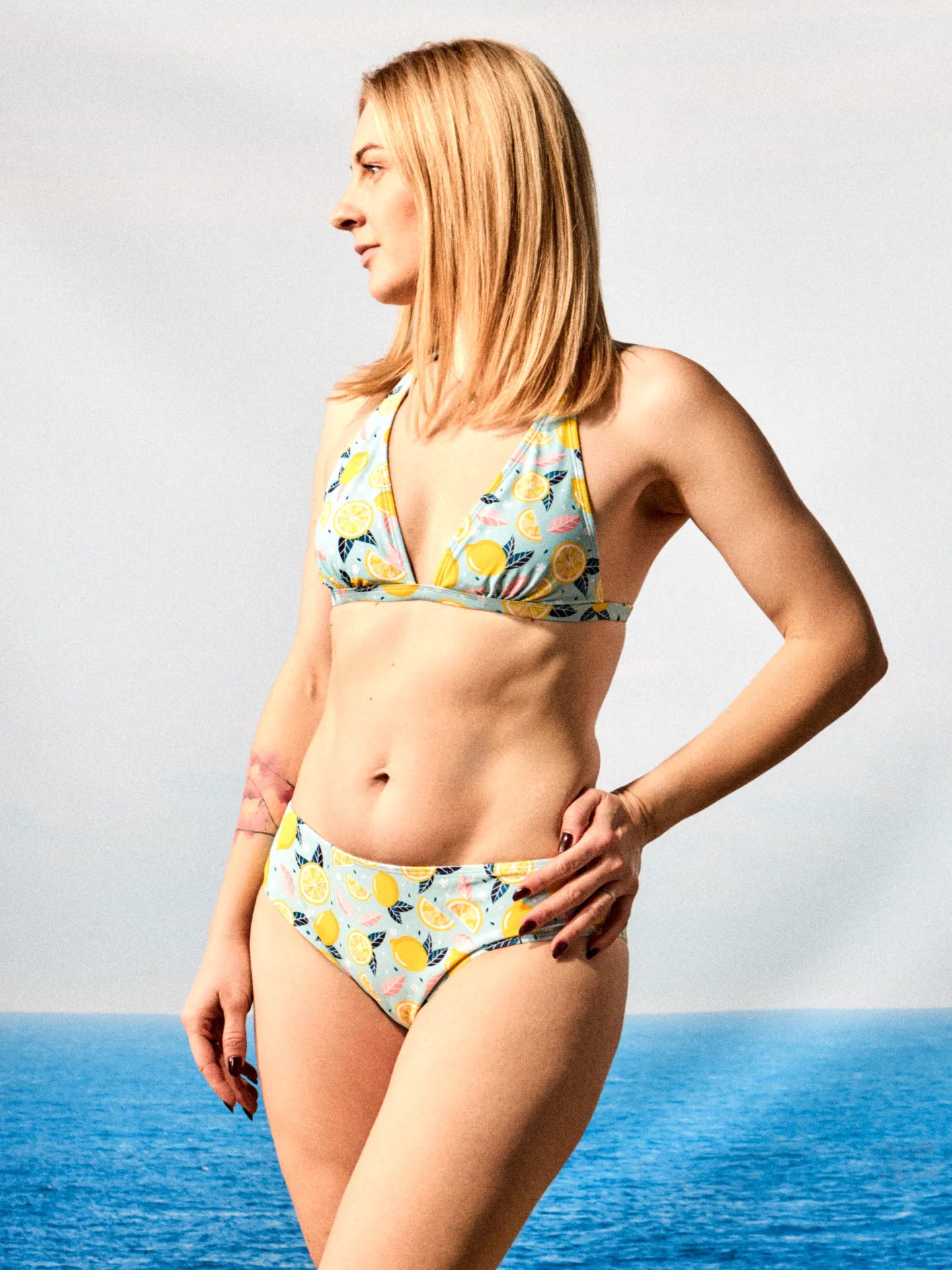 midwaist-bikini-briefs-summer-lemons-c0/c02fb77158ea4a7876ce47e38bbf4637ff340b5b