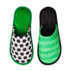 Vrolijke slippers Voetbalveld