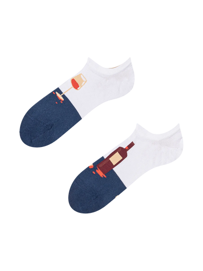 sneaker-socks-bottle-of-wine-ed/edd3ad76ce8a085cf6223238801fb790aca8afb8