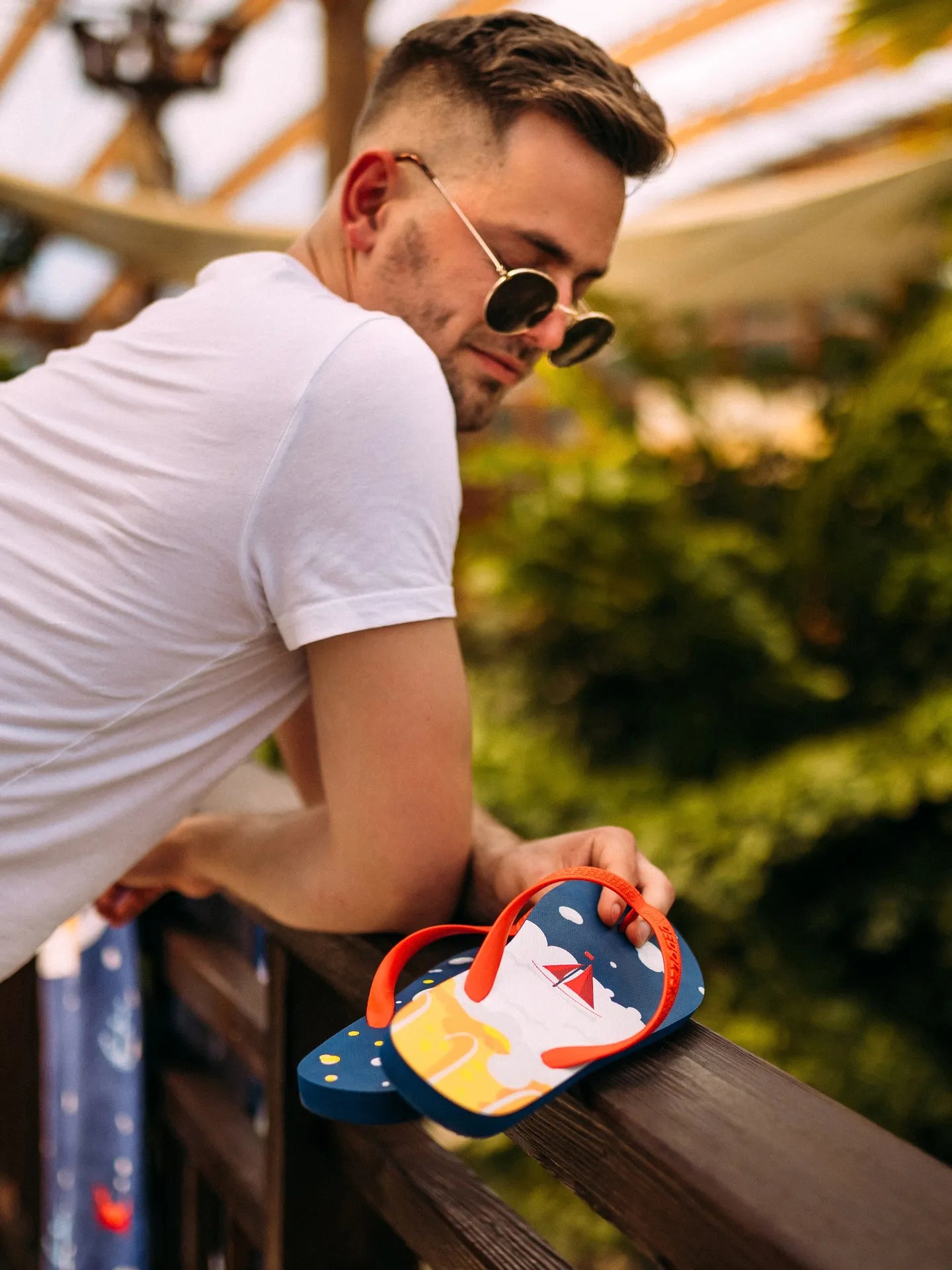 flip-flops-beer-boat-f2/f2102e8ee171e230d07241fa9d032b52c9bb165a