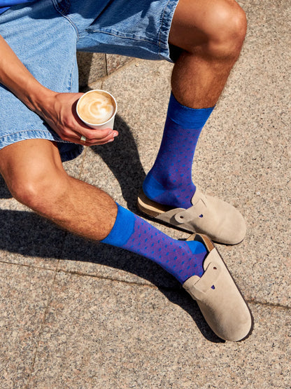 blue-magenta-jacquard-socks-f4/f4f54cae0e0a667a3743f1b9b6d7bcfa57464b34
